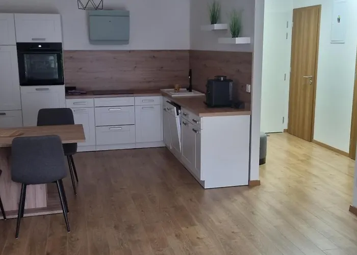 شقة Garden Apartment, Free Private Garage Parking كَشّا